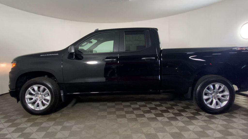 new 2026 Chevrolet Silverado 1500 car, priced at $44,740