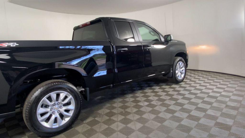 new 2026 Chevrolet Silverado 1500 car, priced at $44,740