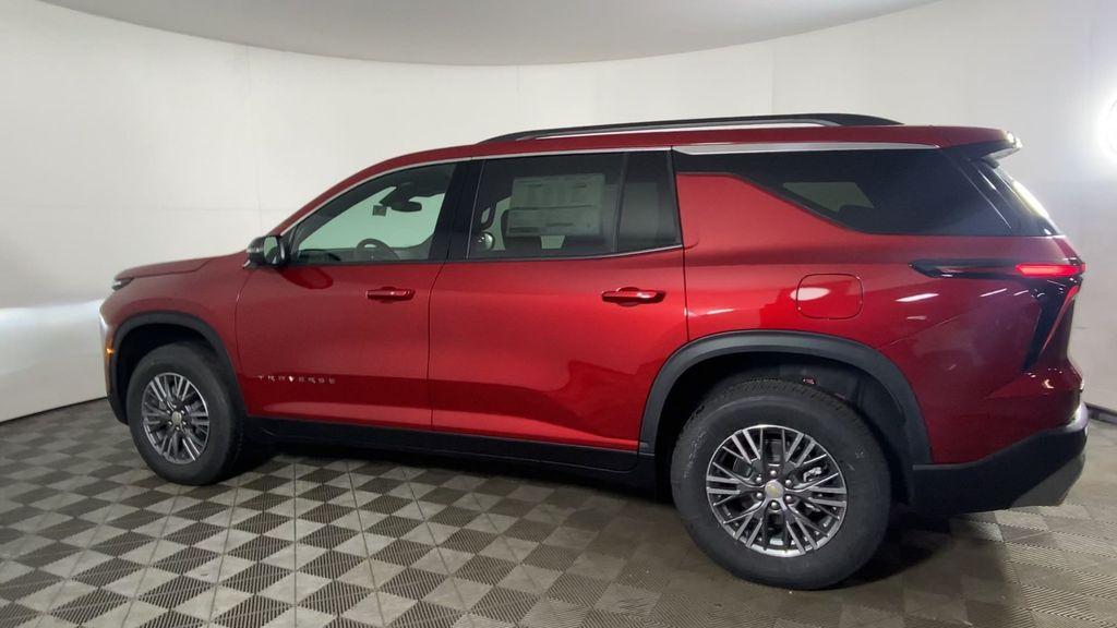 new 2025 Chevrolet Traverse car, priced at $43,090