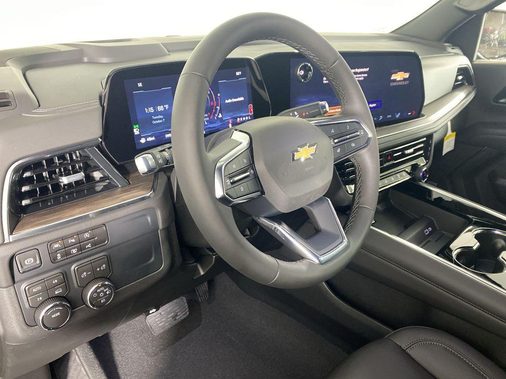 new 2026 Chevrolet Suburban car, priced at $75,680