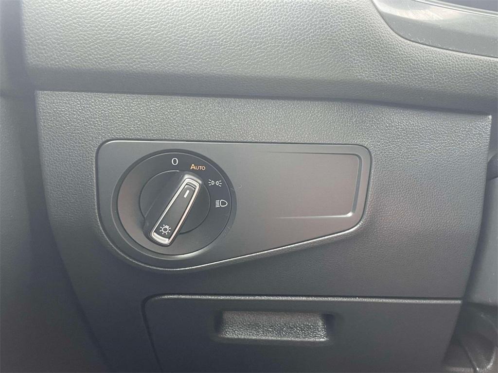 used 2022 Volkswagen Tiguan car, priced at $21,900