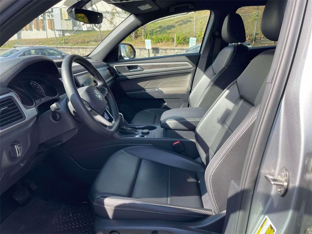 used 2021 Volkswagen Atlas Cross Sport car, priced at $25,900