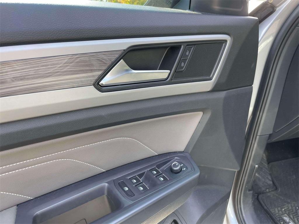 used 2021 Volkswagen Atlas Cross Sport car, priced at $25,900