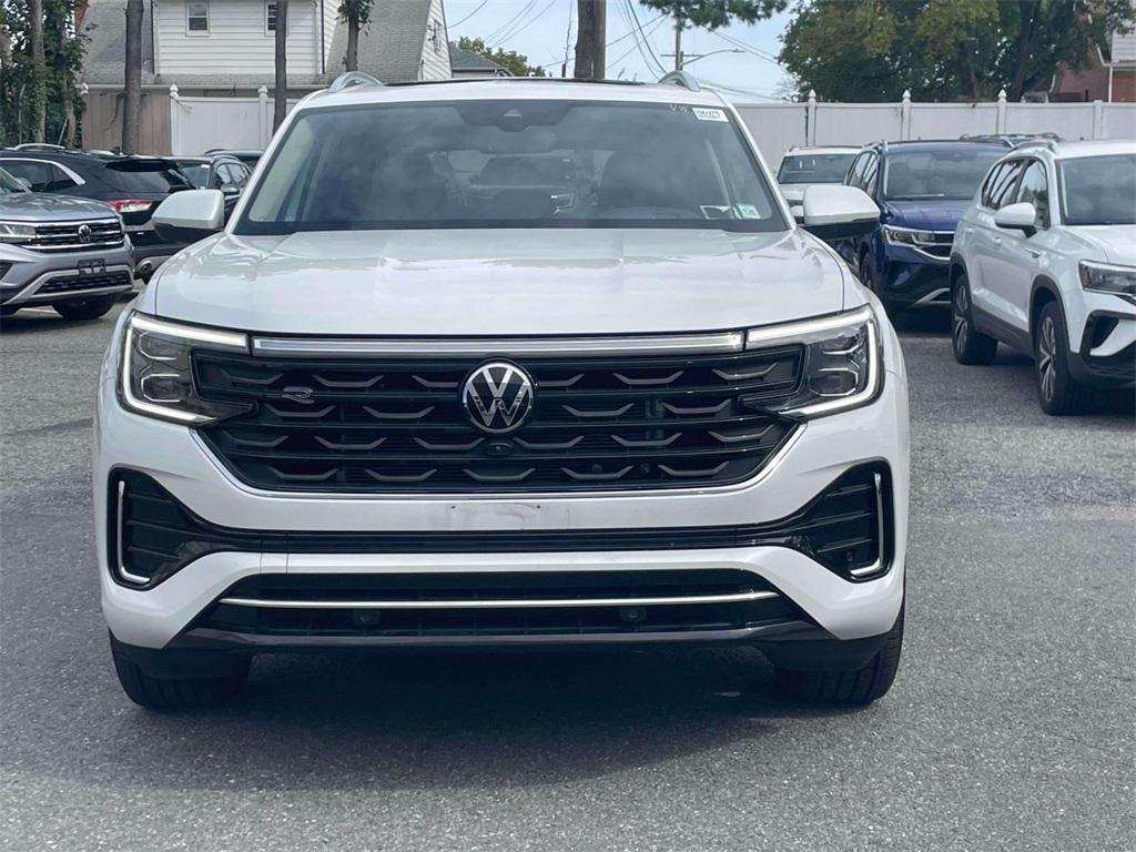 used 2024 Volkswagen Atlas car, priced at $42,900
