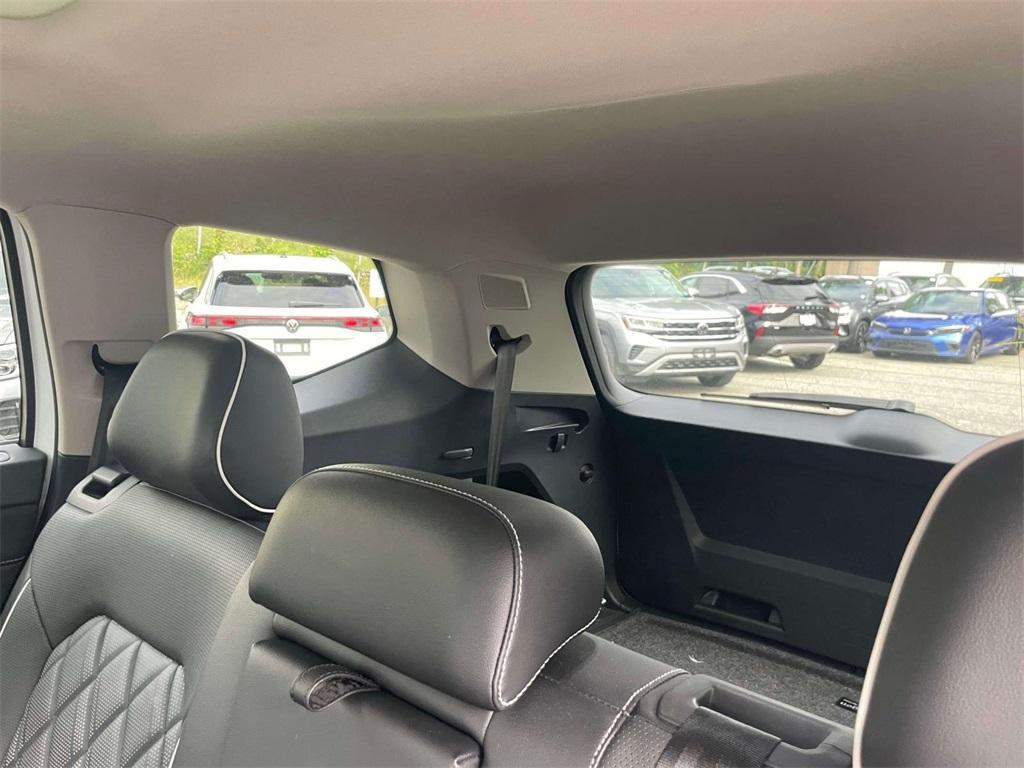 used 2024 Volkswagen Atlas car, priced at $42,900