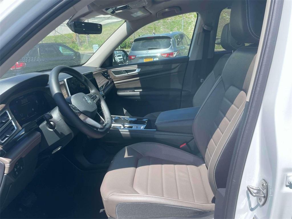 new 2024 Volkswagen Atlas car, priced at $47,891