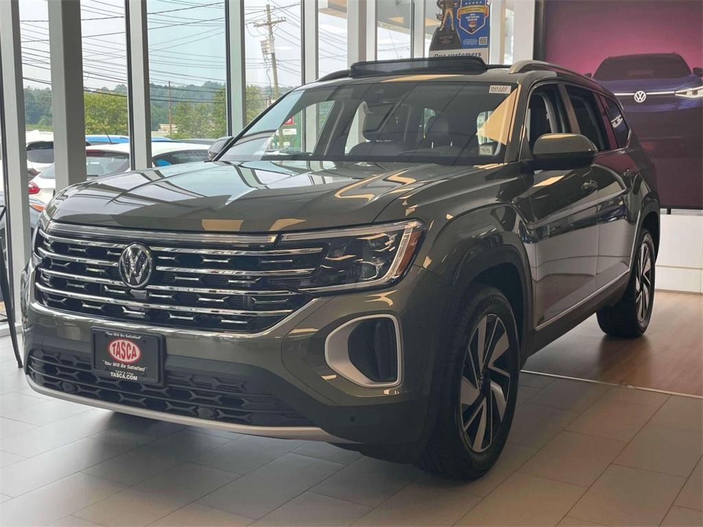 new 2025 Volkswagen Atlas car, priced at $48,326