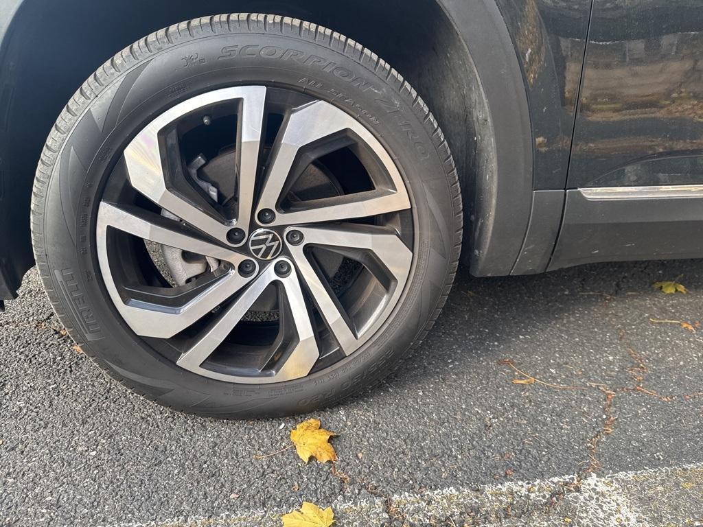 used 2022 Volkswagen Atlas car, priced at $31,900