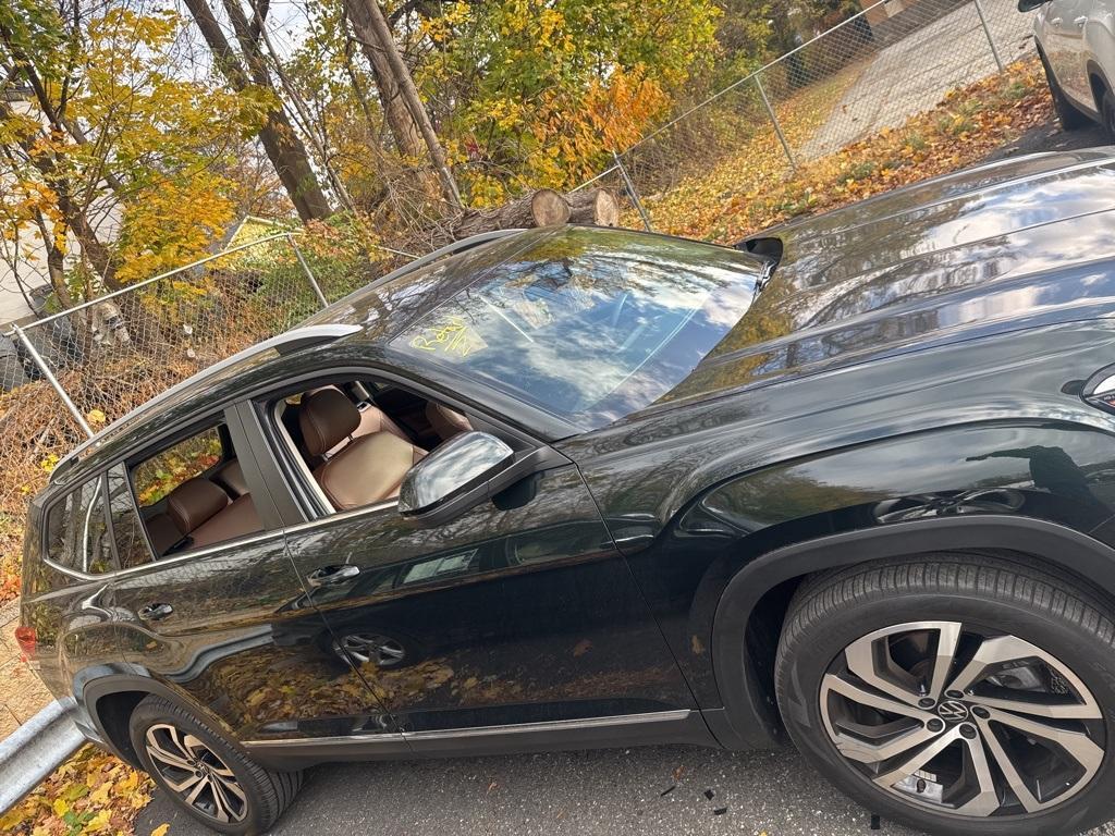 used 2022 Volkswagen Atlas car, priced at $31,900