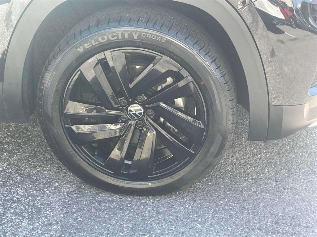 used 2021 Volkswagen Atlas car, priced at $23,800