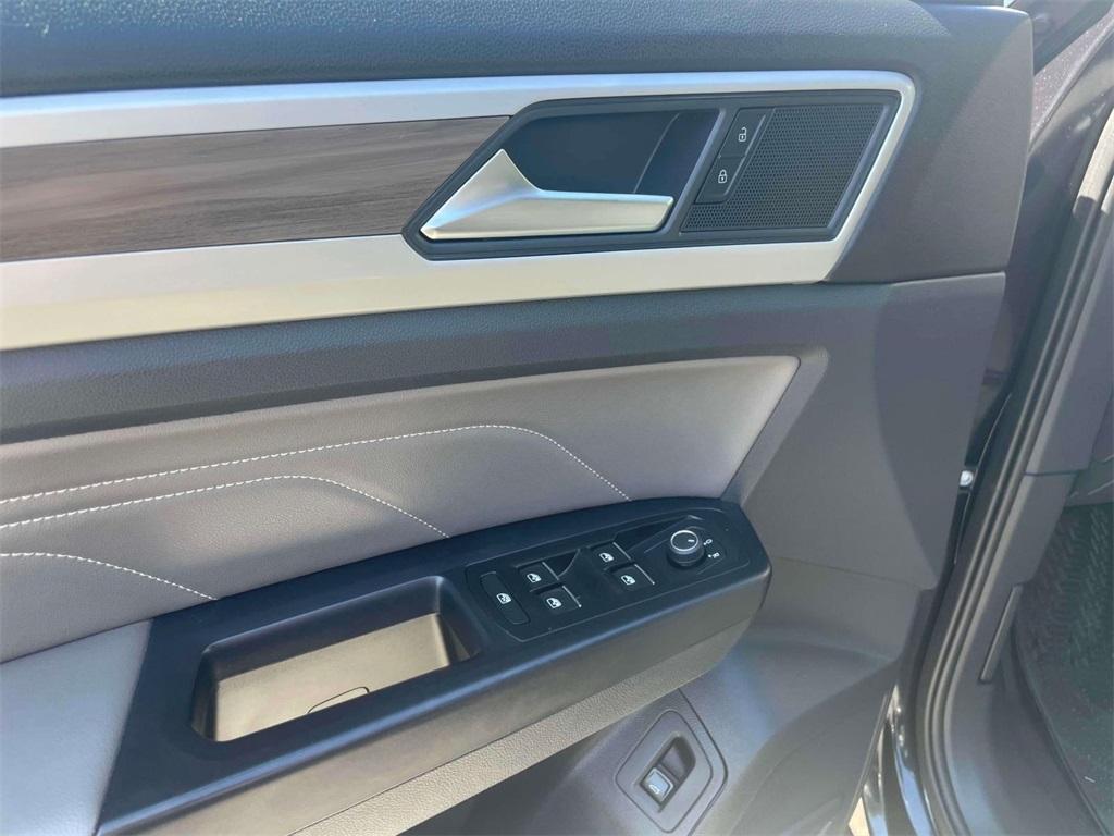 used 2021 Volkswagen Atlas car, priced at $23,800