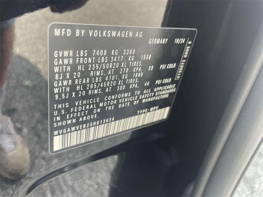new 2025 Volkswagen ID. Buzz car, priced at $59,927