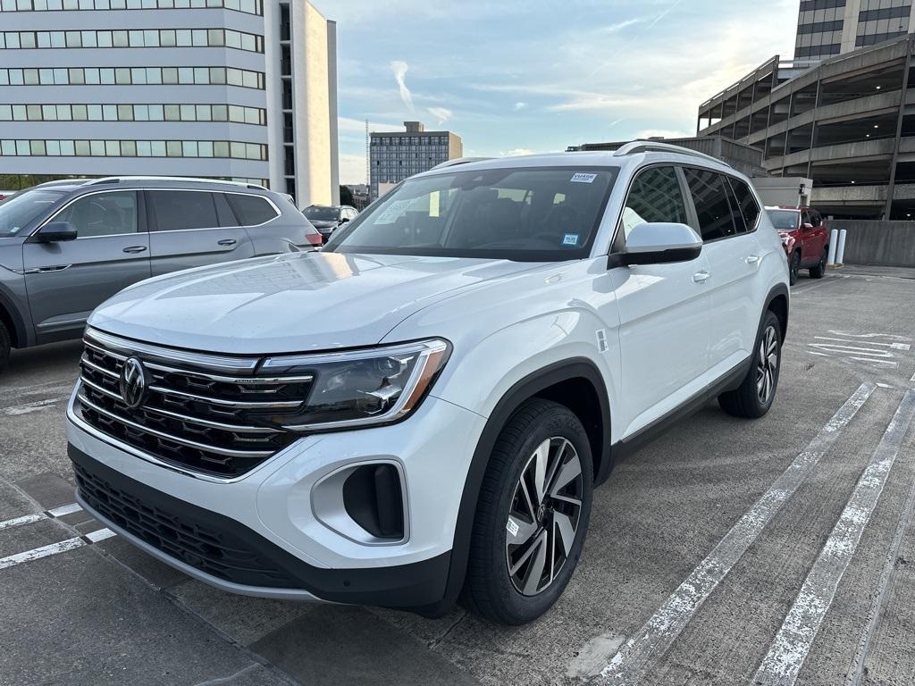 new 2024 Volkswagen Atlas car, priced at $47,701