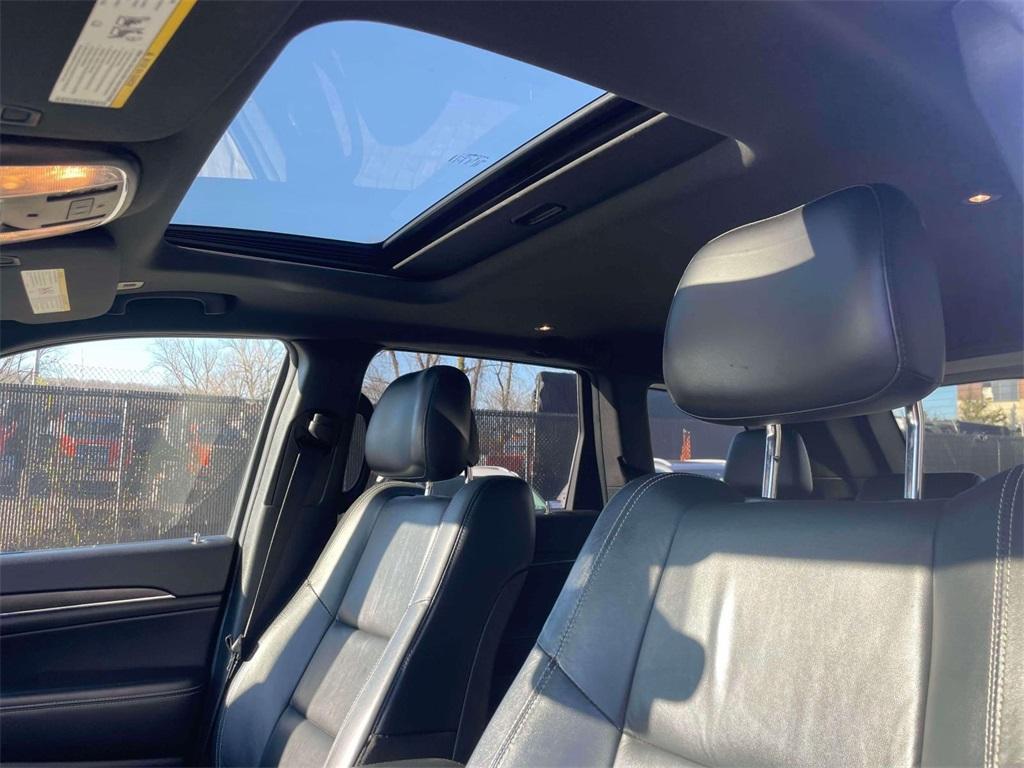 used 2017 Jeep Grand Cherokee car, priced at $16,250