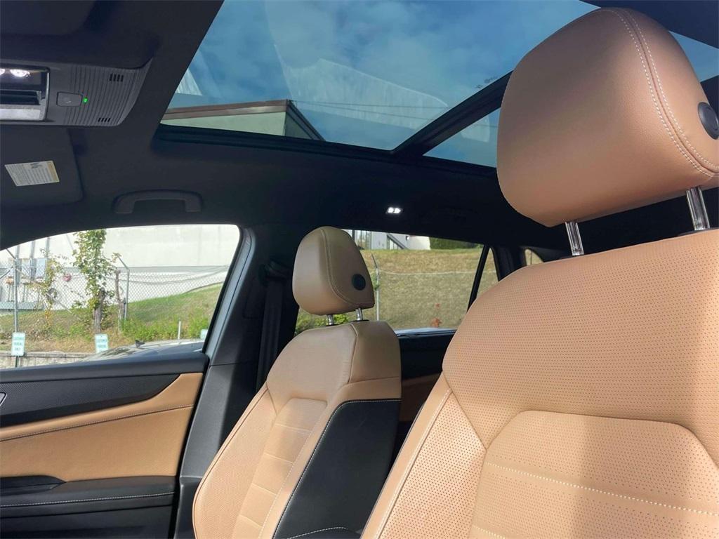 new 2026 Volkswagen Atlas Cross Sport car, priced at $55,582