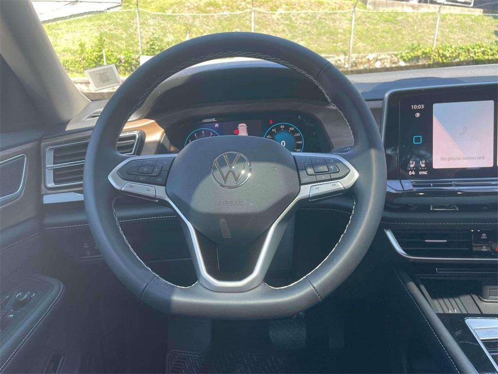 new 2025 Volkswagen Atlas car, priced at $45,942