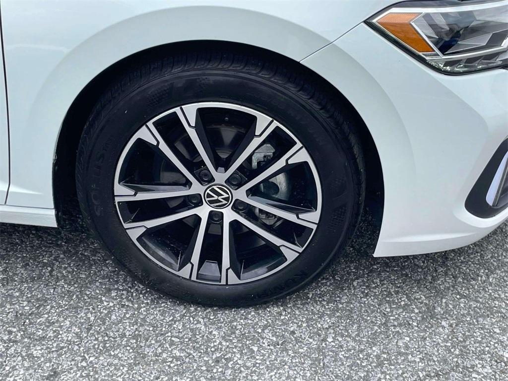 used 2024 Volkswagen Jetta car, priced at $24,437