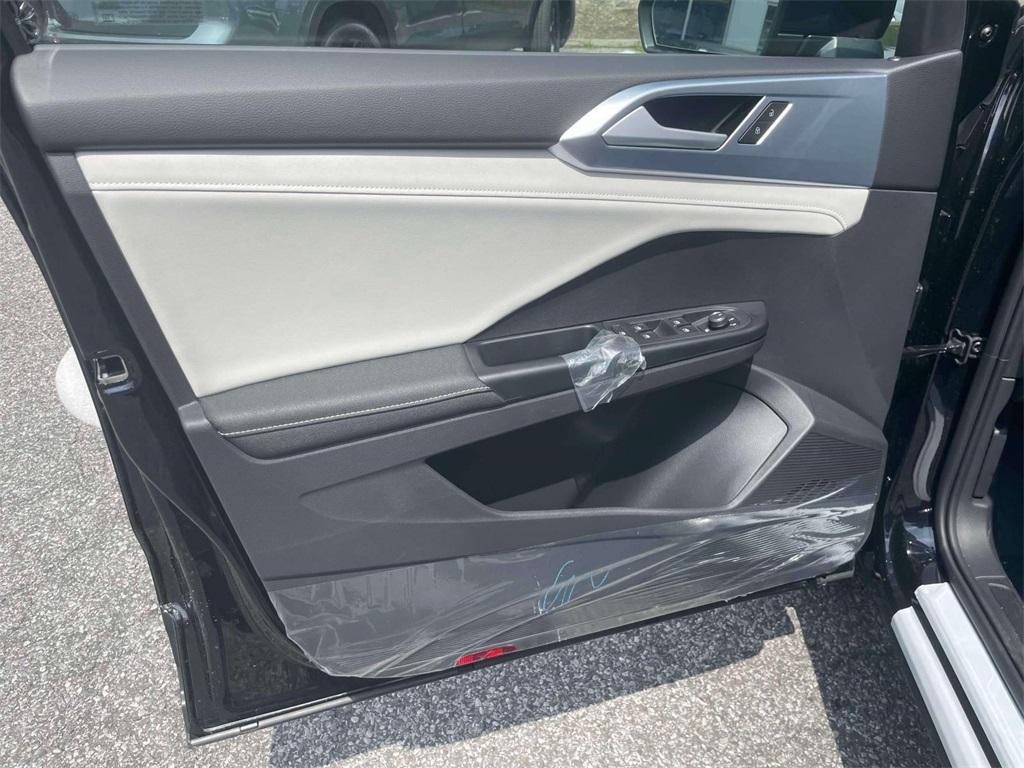 new 2025 Volkswagen Taos car, priced at $32,401