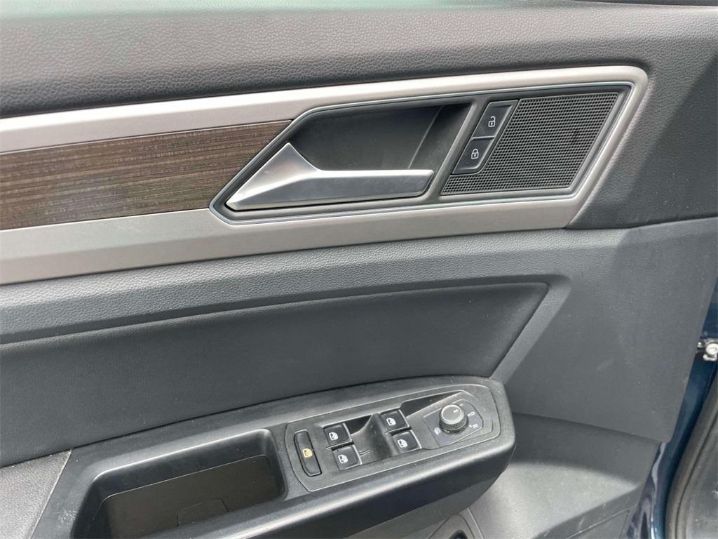 used 2019 Volkswagen Atlas car, priced at $21,500