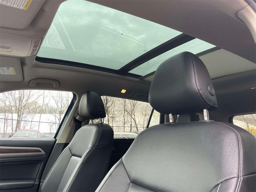 used 2019 Volkswagen Atlas car, priced at $21,500