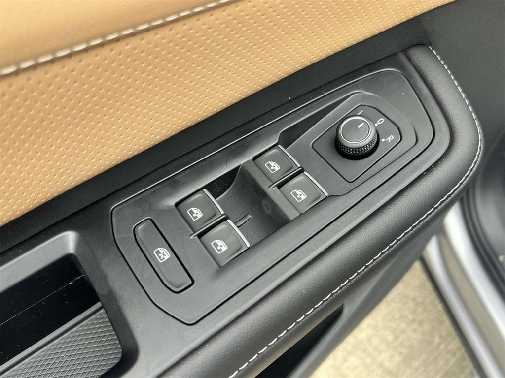 new 2024 Volkswagen Atlas Cross Sport car, priced at $47,018