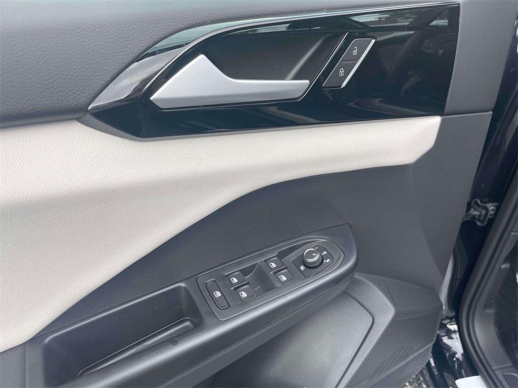 new 2025 Volkswagen Taos car, priced at $28,952