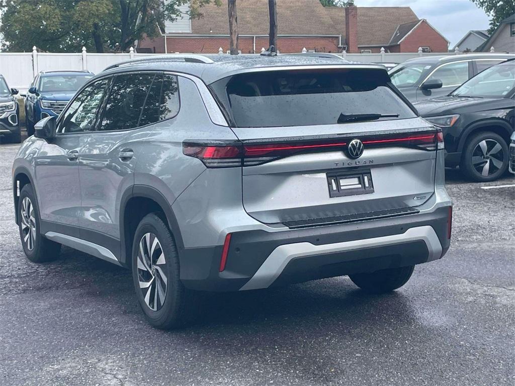 new 2025 Volkswagen Tiguan car, priced at $32,557