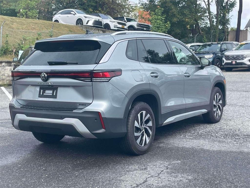 new 2025 Volkswagen Tiguan car, priced at $32,557