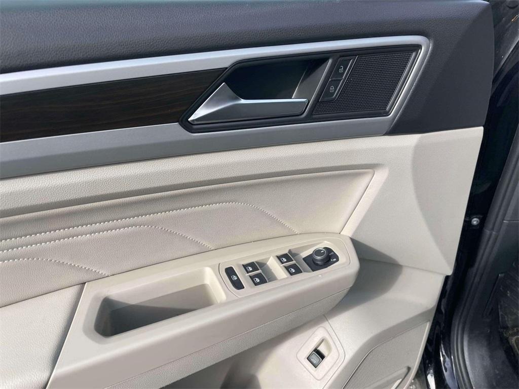 used 2023 Volkswagen Atlas car, priced at $30,500