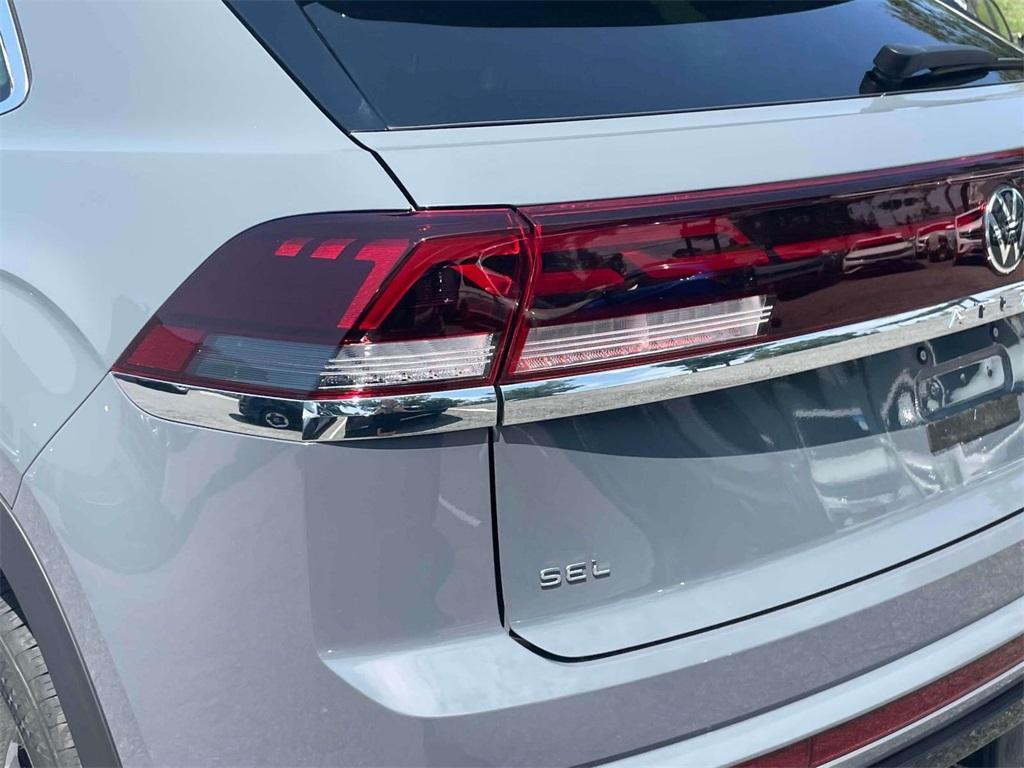 new 2024 Volkswagen Atlas Cross Sport car, priced at $46,841