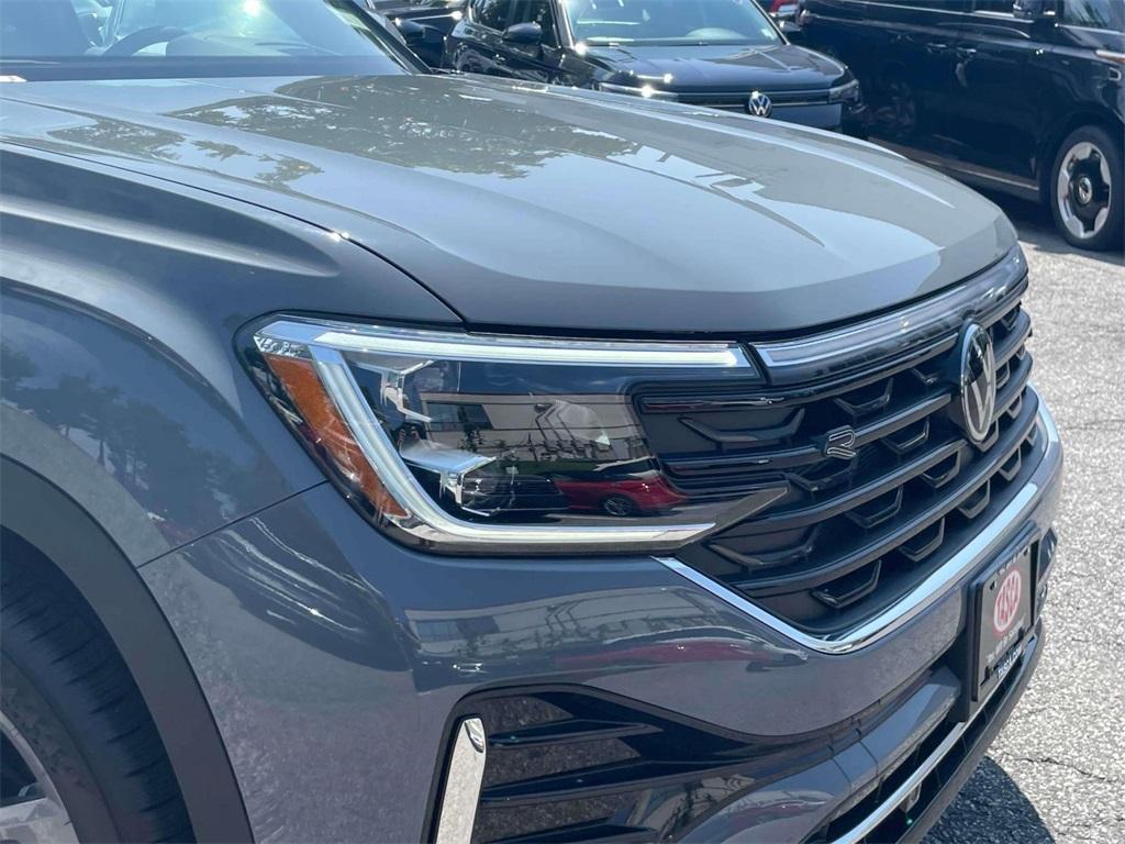 new 2024 Volkswagen Atlas Cross Sport car, priced at $46,841