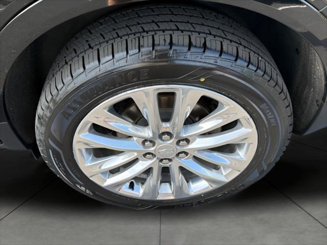 used 2017 Cadillac XT5 car, priced at $22,000