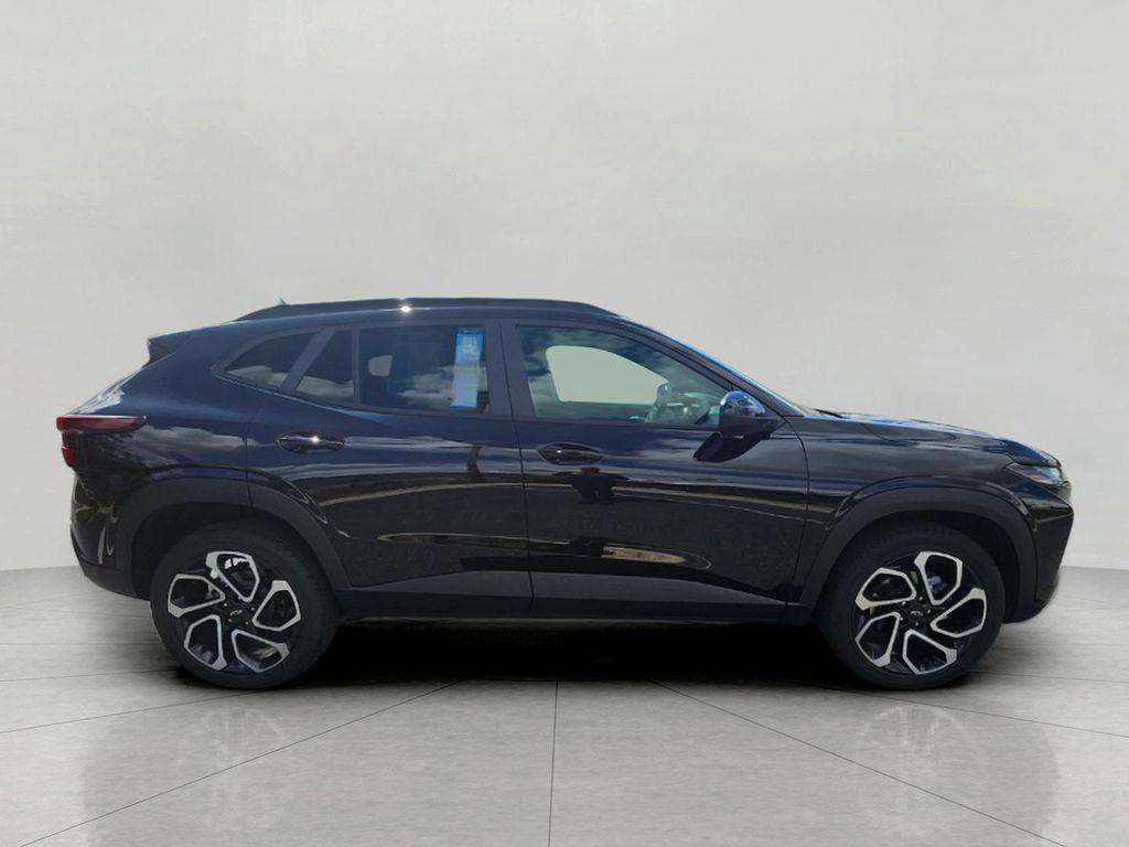 used 2024 Chevrolet Trax car, priced at $24,291