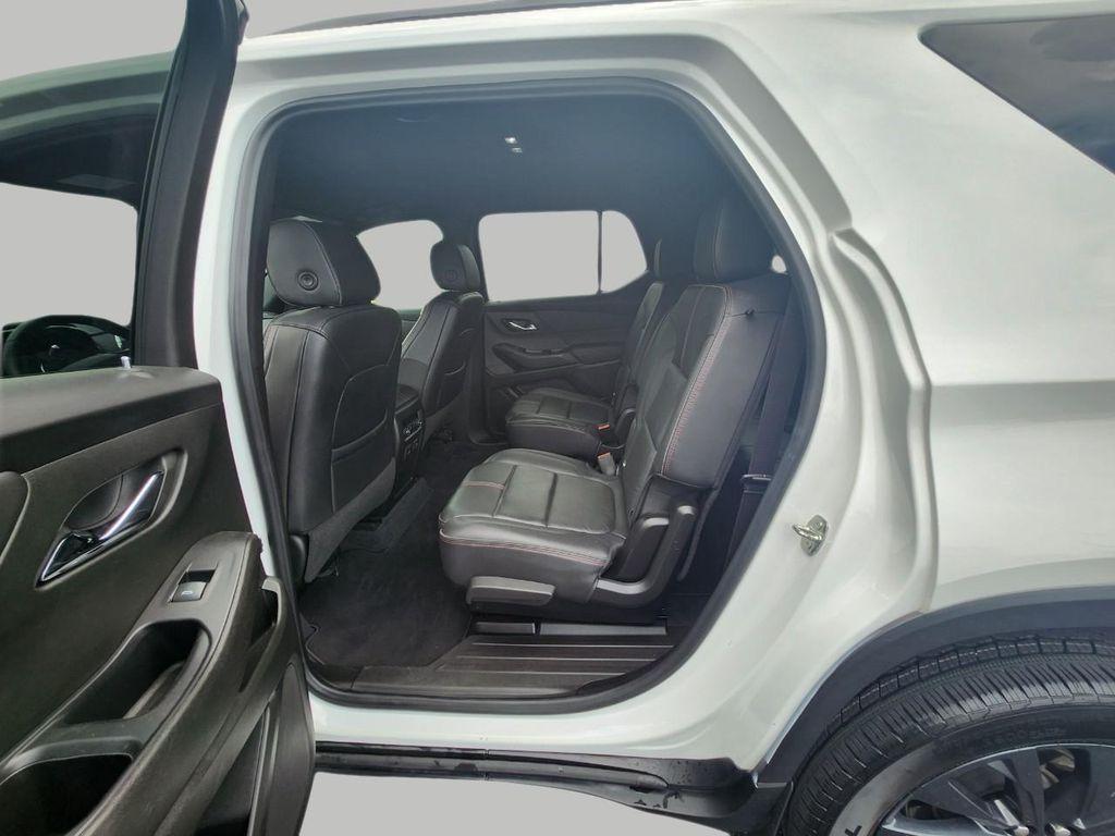 used 2022 Chevrolet Traverse car, priced at $31,000