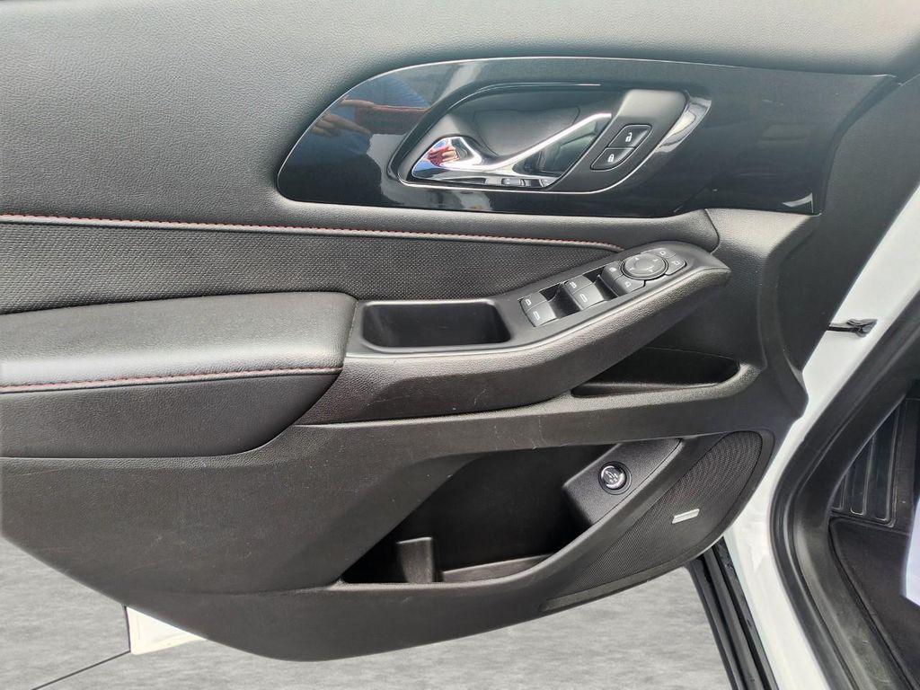 used 2022 Chevrolet Traverse car, priced at $31,000