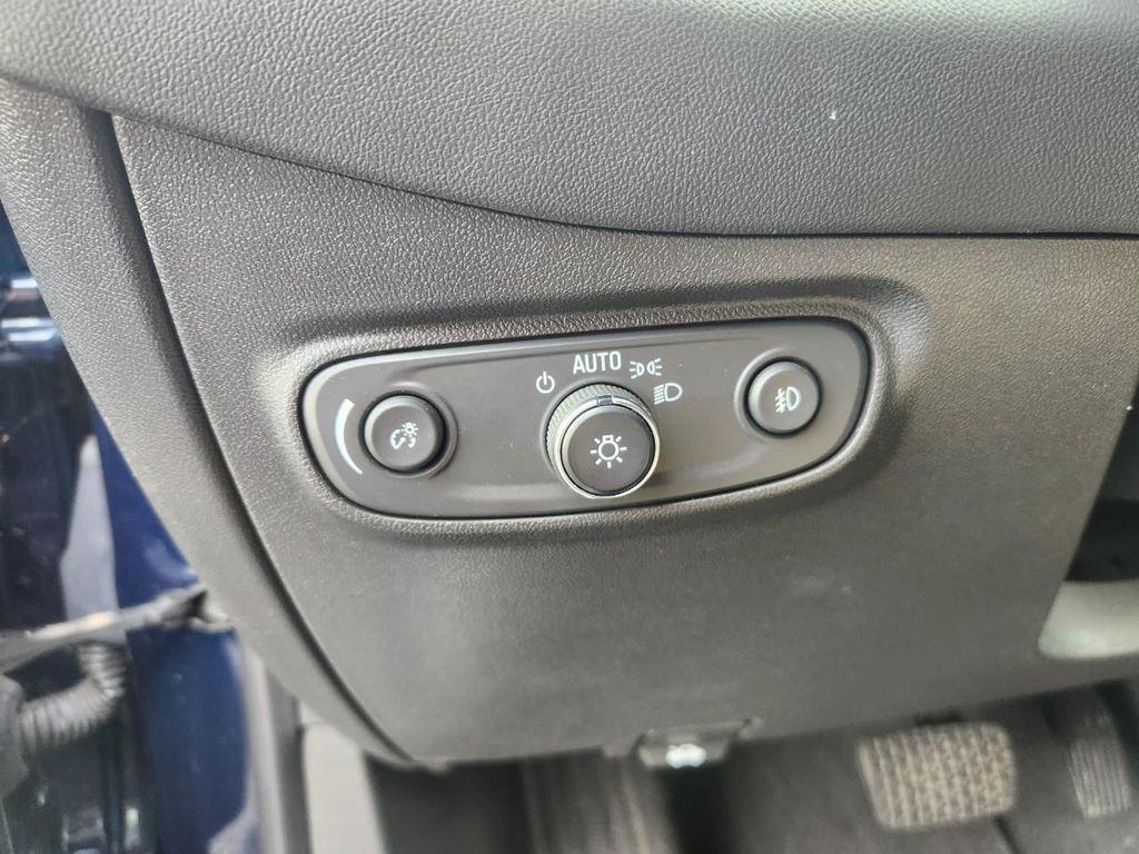 used 2022 Chevrolet Equinox car, priced at $27,202