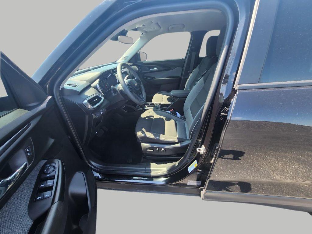 used 2023 Chevrolet TrailBlazer car, priced at $20,401