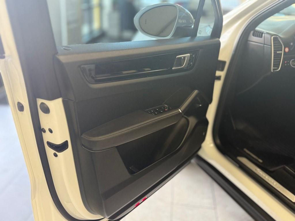 used 2020 Porsche Cayenne car, priced at $28,998