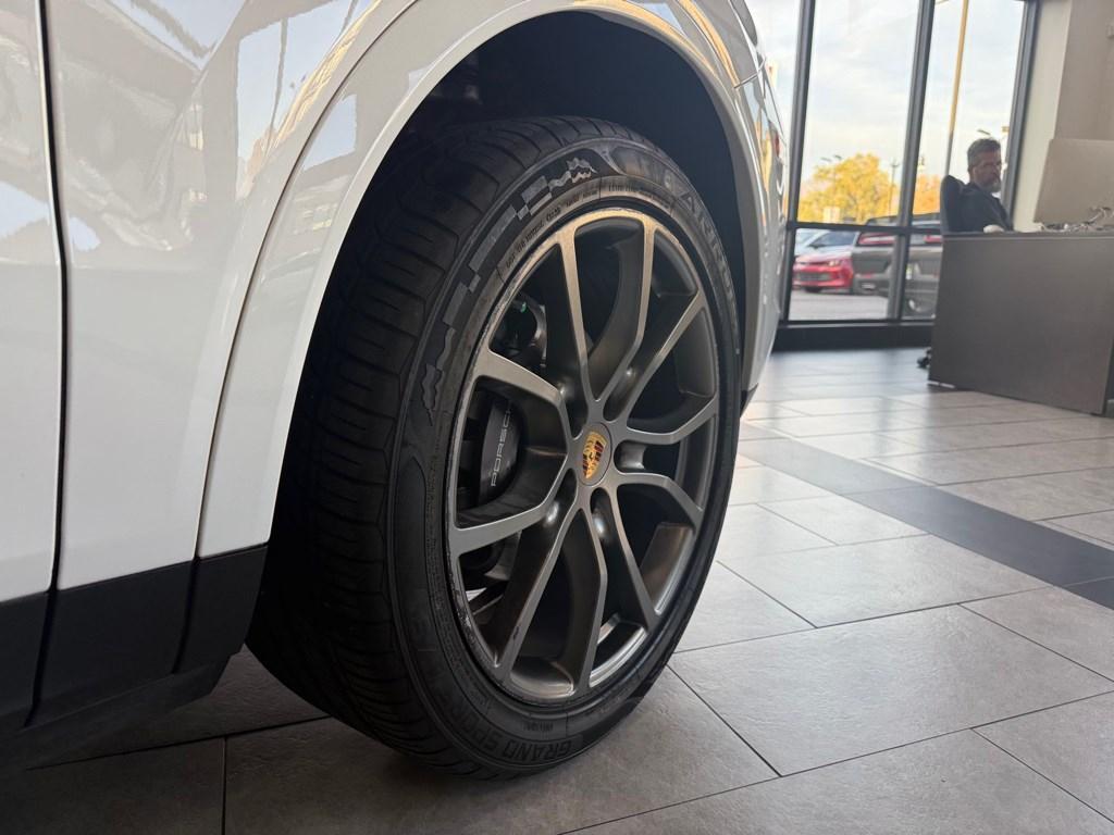 used 2020 Porsche Cayenne car, priced at $28,998