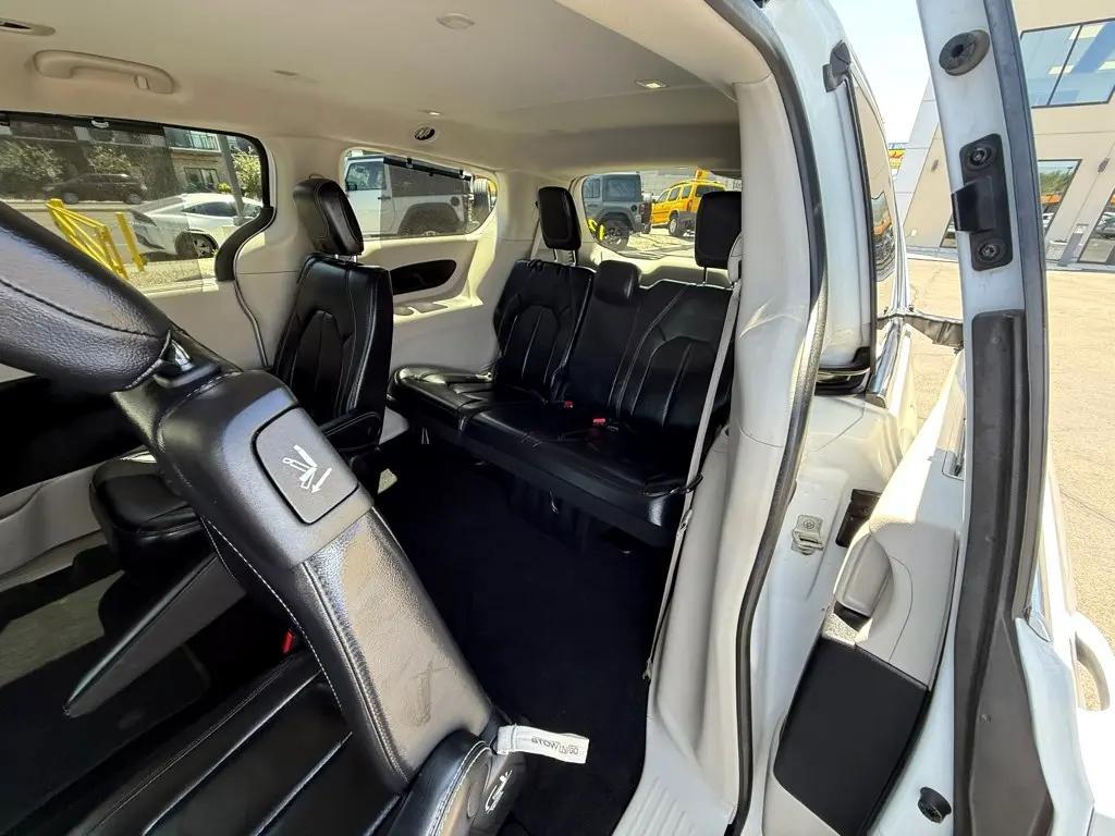 used 2022 Chrysler Pacifica car, priced at $18,998
