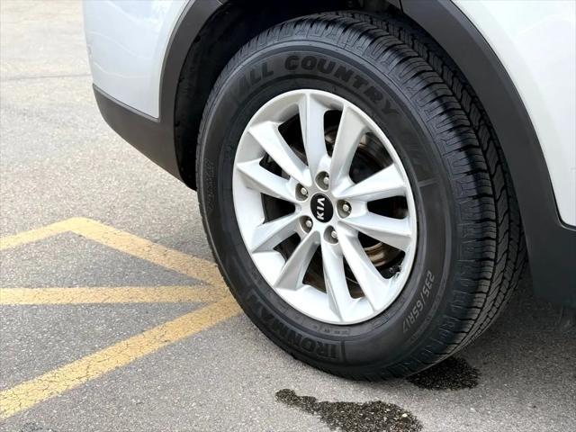used 2020 Kia Sorento car, priced at $14,998