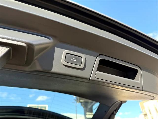 used 2020 Land Rover Range Rover Velar car, priced at $44,998