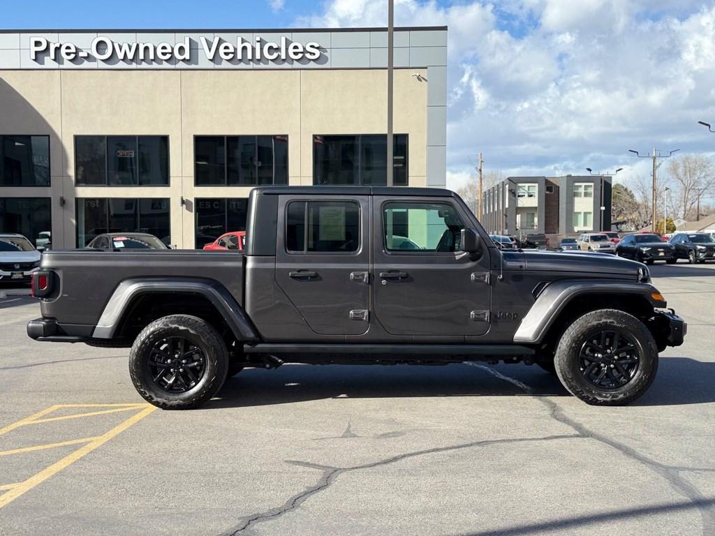 used 2023 Jeep Gladiator car, priced at $32,498