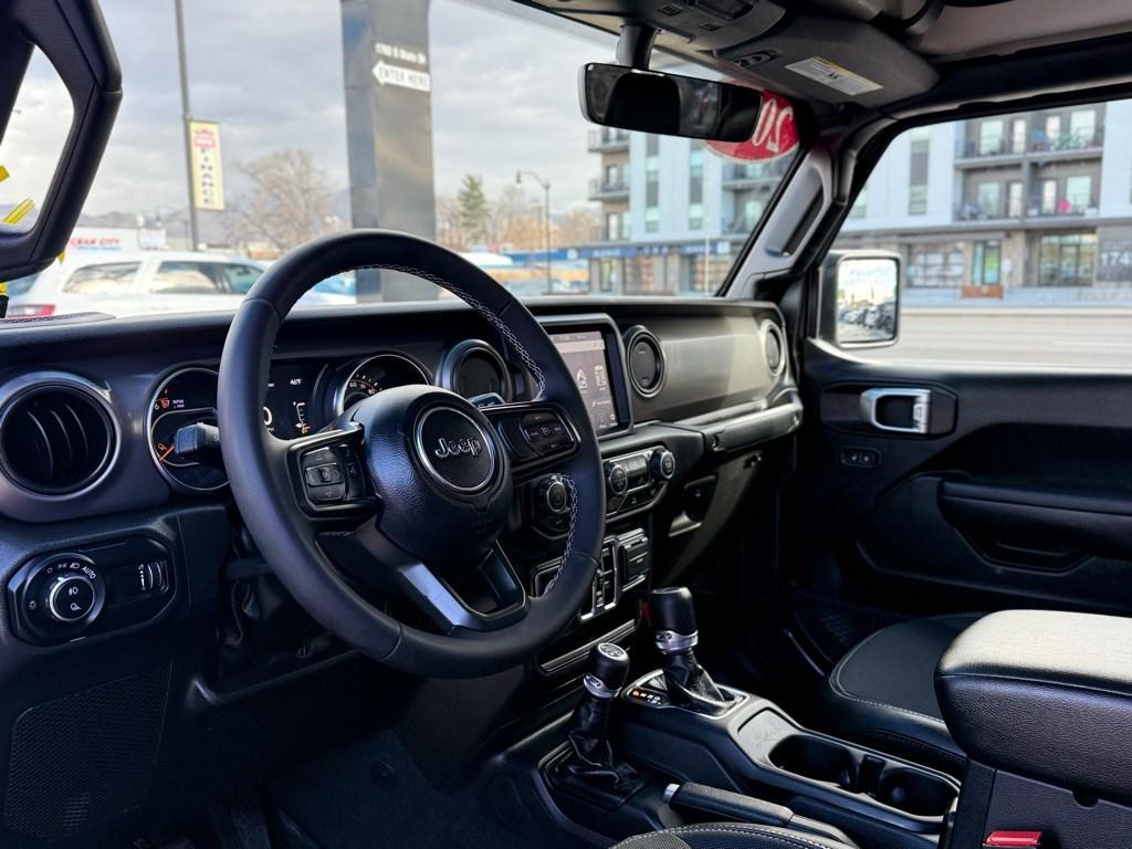 used 2023 Jeep Gladiator car, priced at $32,498