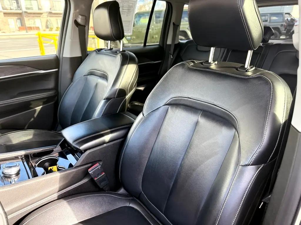 used 2022 Jeep Grand Cherokee car, priced at $25,748