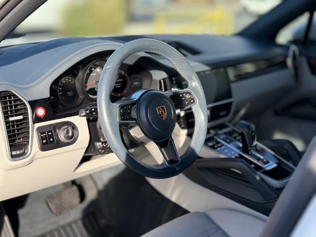 used 2020 Porsche Cayenne car, priced at $27,998