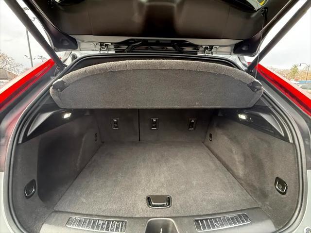 used 2023 Cadillac XT4 car, priced at $26,498