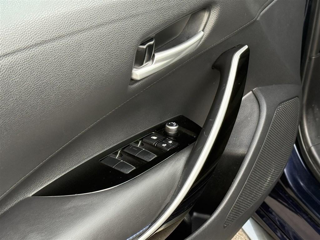 used 2020 Toyota Corolla car, priced at $20,998