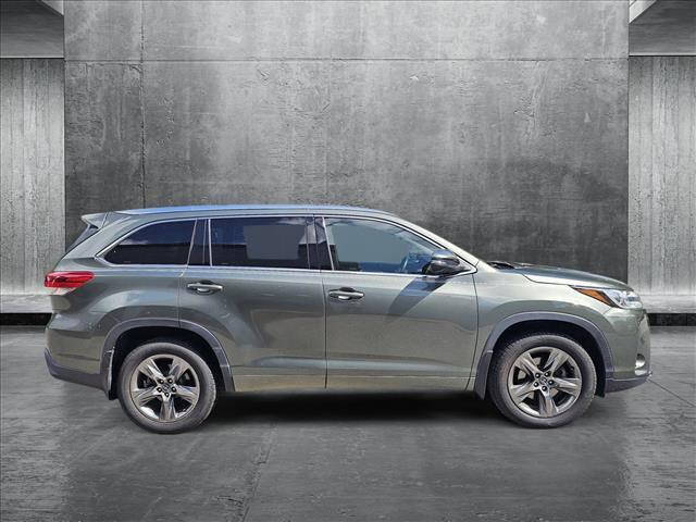 used 2017 Toyota Highlander car, priced at $23,049