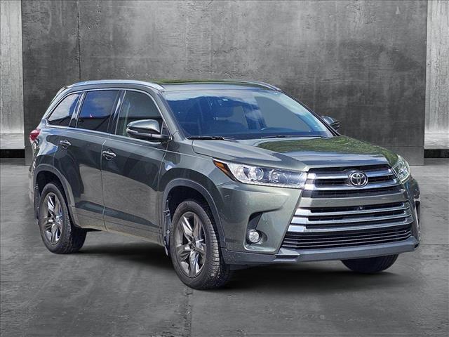 used 2017 Toyota Highlander car, priced at $23,049